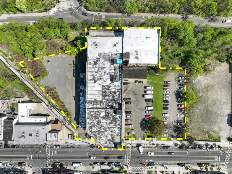 More Photos Of 600 Palisade Ave, Union City Light Distribution For Lease