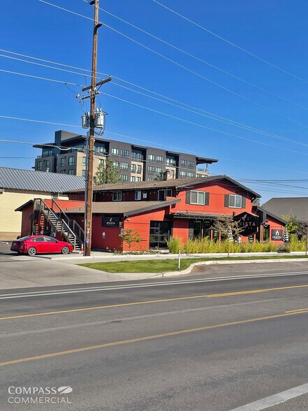 More Photos Of 130 SW Century Dr, Bend General Retail For Lease