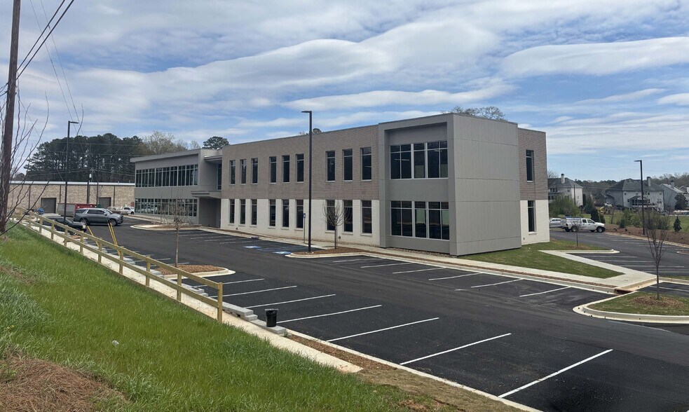 Primary Photo Of 7355 Main St, Woodstock Medical For Lease
