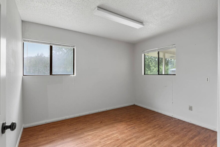 More Photos Of 42320 FM 3159, Canyon Lake Office For Lease