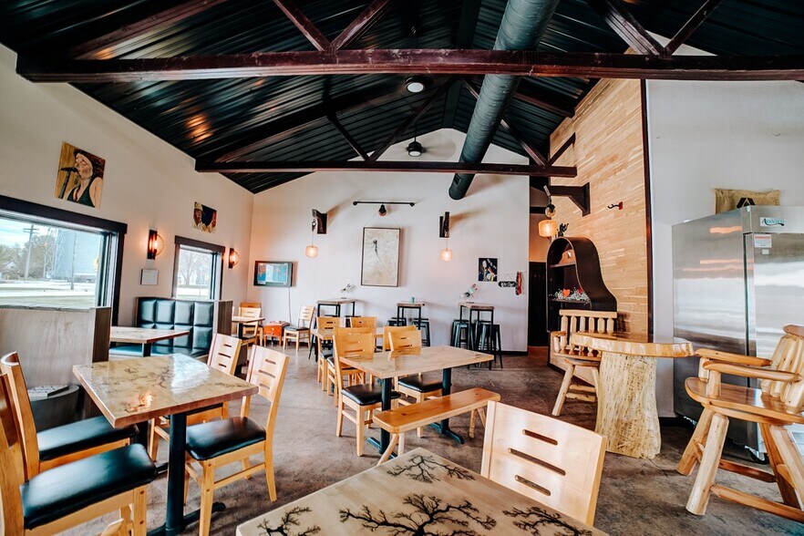 More Photos Of 1015 Colfax St, Crescent City Restaurant For Sale