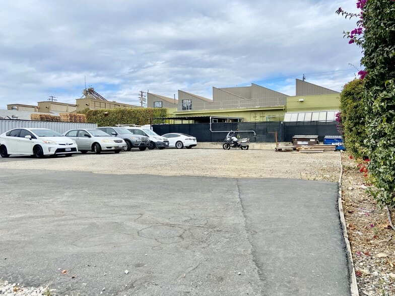 More Photos Of 1360 5th St, Berkeley Warehouse For Lease