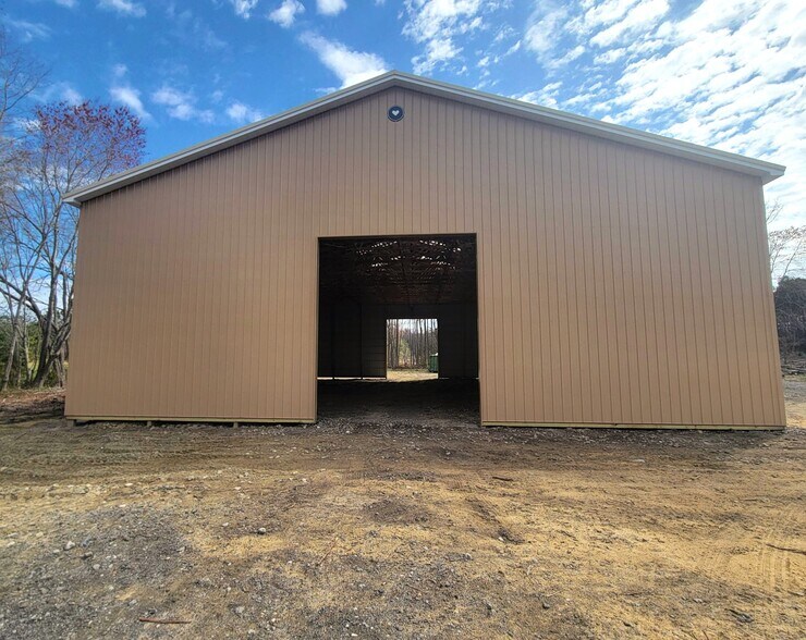 More Photos Of 36877 Bi State Blvd, Delmar Warehouse For Lease