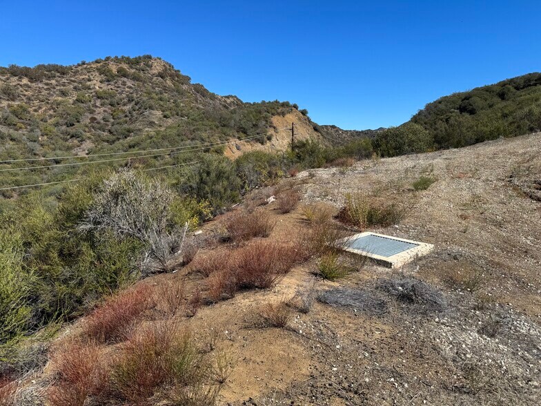 More Photos Of 25858 Mulholland hwy, Calabasas Land For Sale