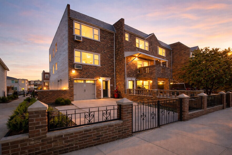 More Photos Of 536 Throggs Neck Expy, Bronx Multifamily For Sale