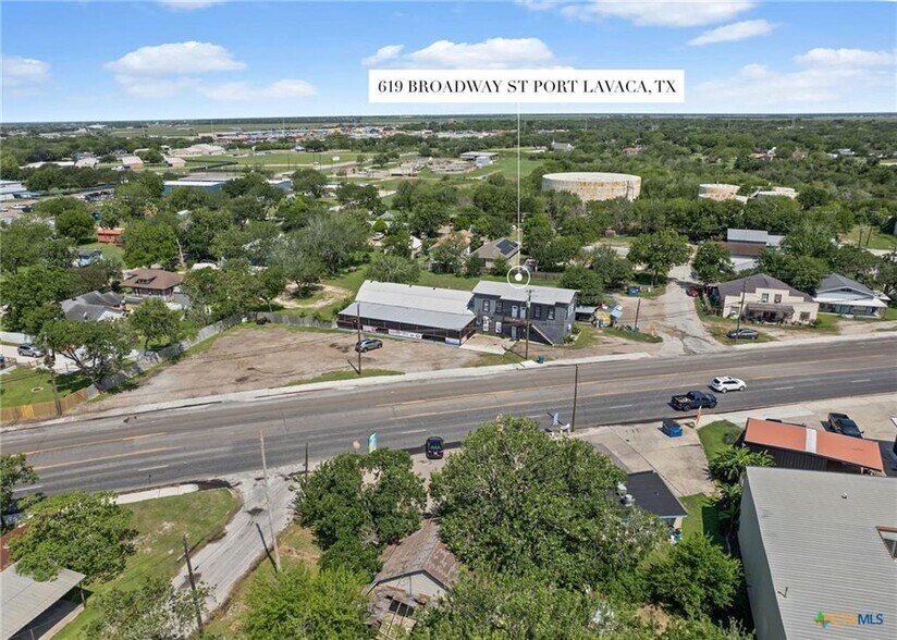 More Photos Of 619 Broadway St, Port Lavaca Restaurant For Sale