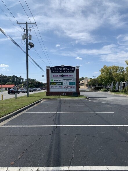 More Photos Of 1101 Eisenhower Dr, Savannah Unknown For Lease