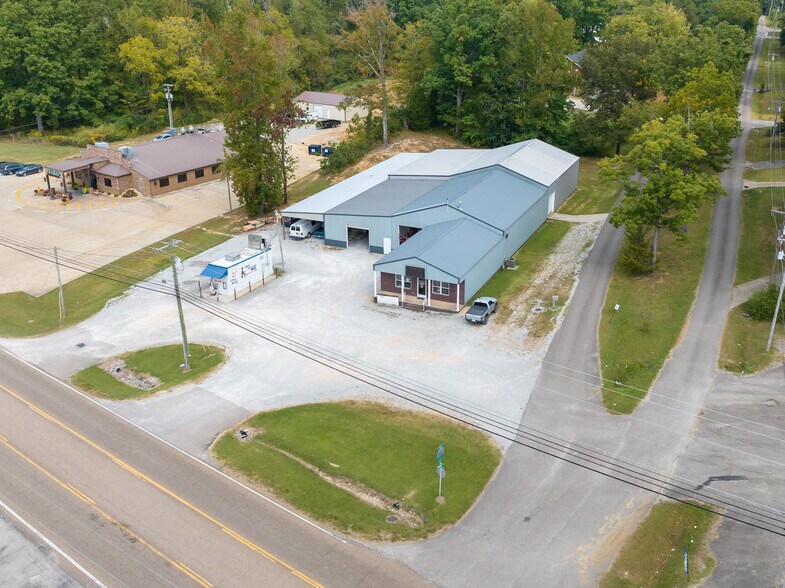 More Photos Of 455 E Main St, Parsons General Retail For Sale