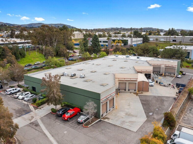 Primary Photo Of 2465 Dogwood Way, Vista Warehouse For Lease