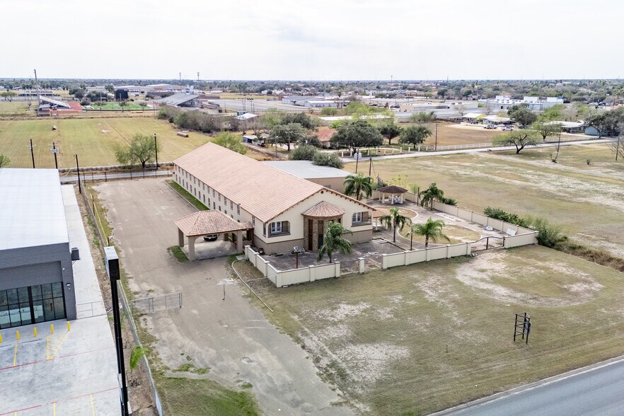 More Photos Of 2301 E Expressway 83, Donna Hotel For Sale