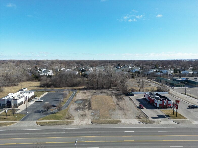 Primary Photo Of 34360 Groesbeck Hwy, Clinton Township Land For Lease