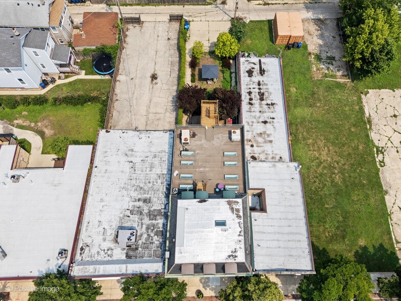 More Photos Of 1817 Church St, Evanston Loft Creative Space For Sale