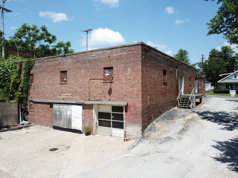 More Photos Of 108- 112 E College St, Edwardsville Land For Sale