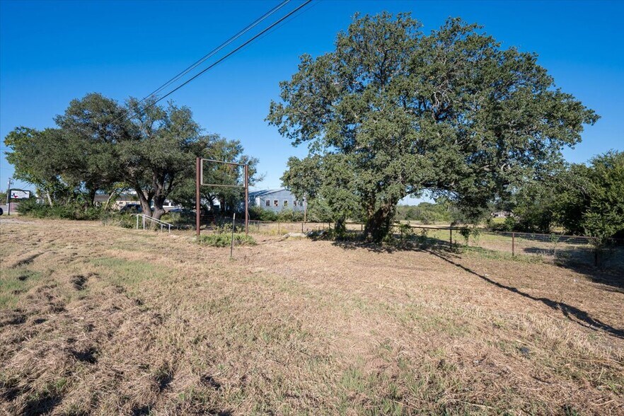 More Photos Of 1401 E Washington St, Stephenville Land For Sale