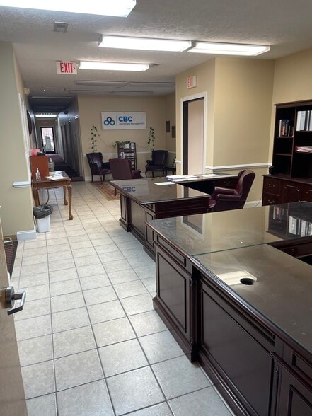 More Photos Of 5505 Business Dr, Wilmington Office Residential For Lease