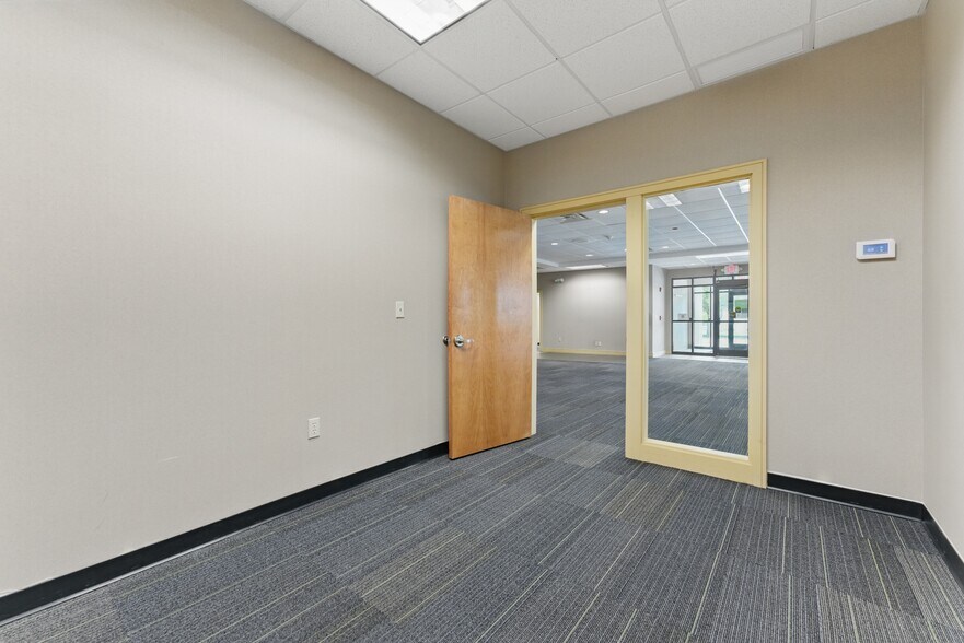 More Photos Of 460 Newton St, South Hadley General Retail For Lease