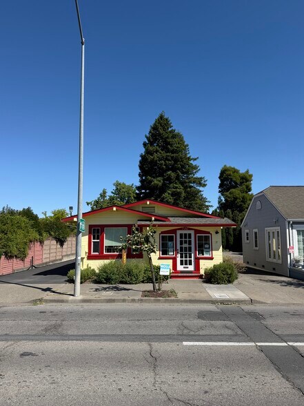 More Photos Of 720 E Washington St, Petaluma Office For Sale