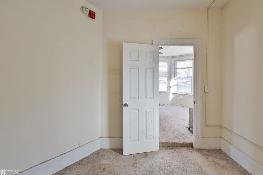 More Photos Of 38 W Central Ave, Bangor Apartments For Sale