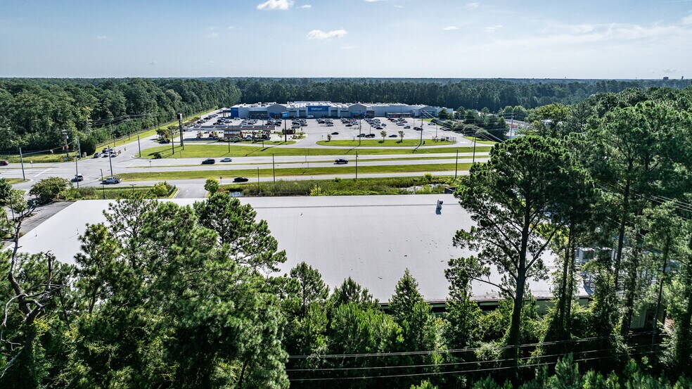 More Photos Of 553 W US 70 Hwy, Havelock Freestanding For Lease