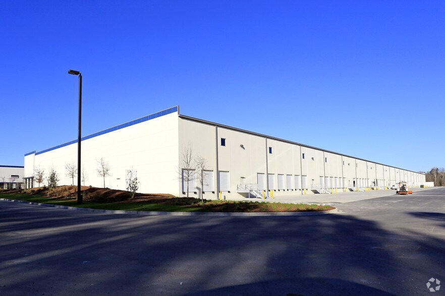 More Photos Of 4279 Crosspoint Dr, Ladson Distribution For Lease