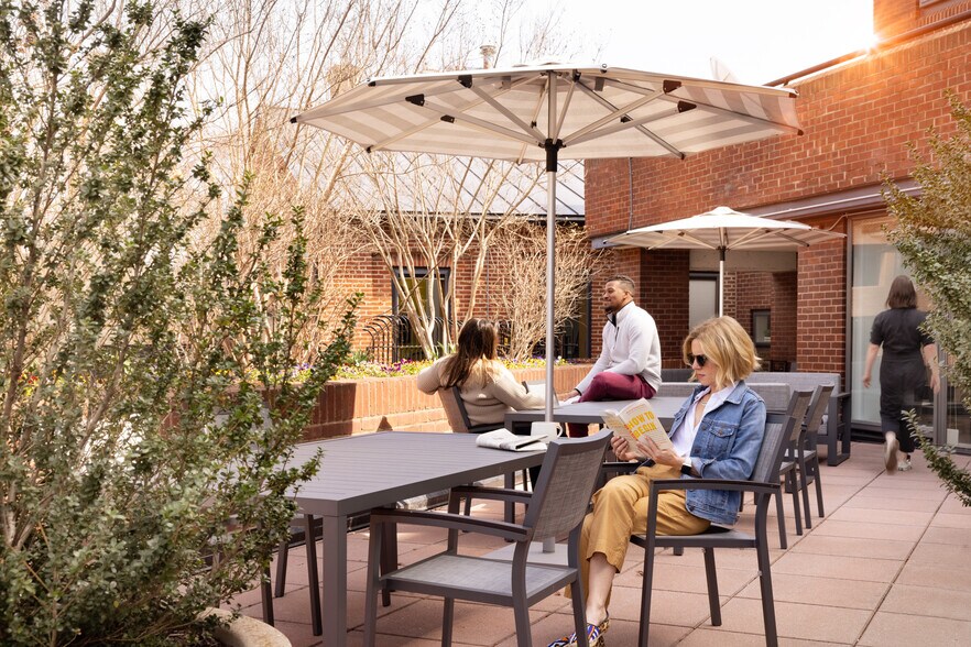More Photos Of 1050 30th St NW, Washington Coworking Space