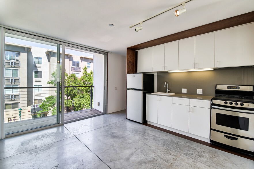 More Photos Of 1941 Columbia St, San Diego Apartments For Sale