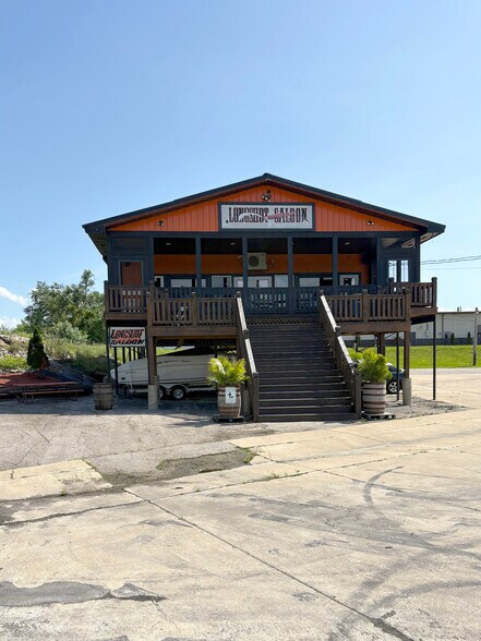 More Photos Of 1565 Riverview St, Portage Des Sioux General Retail For Lease