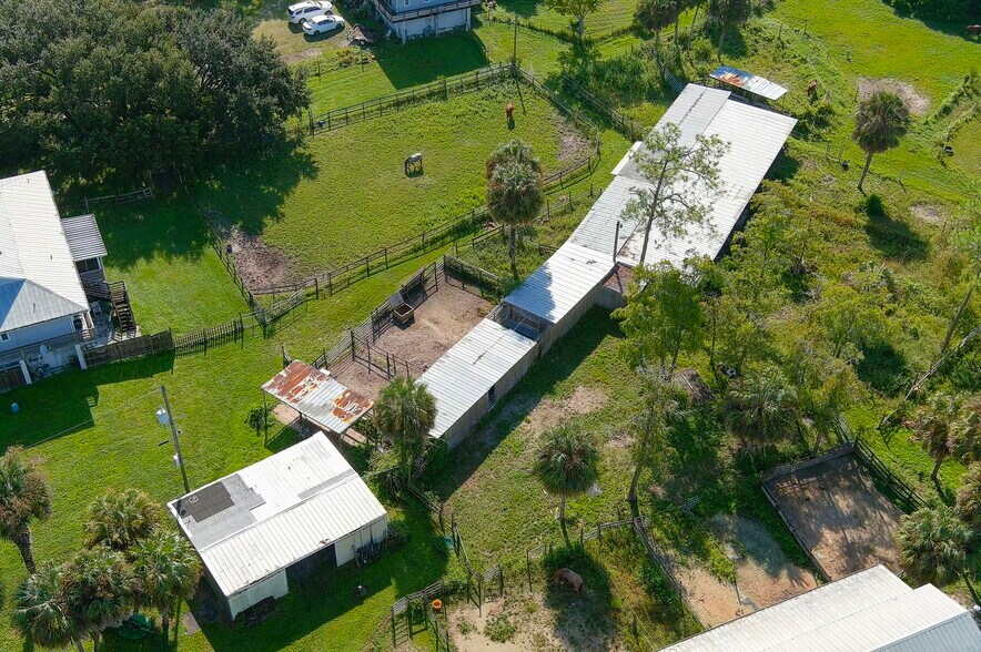 More Photos Of 2740 Newman Dr, Naples Specialty For Sale