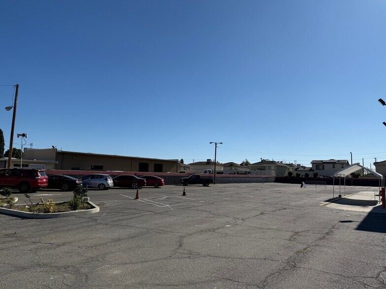 More Photos Of 9624-9626 Artesia Blvd, Bellflower Auto Dealership For Lease
