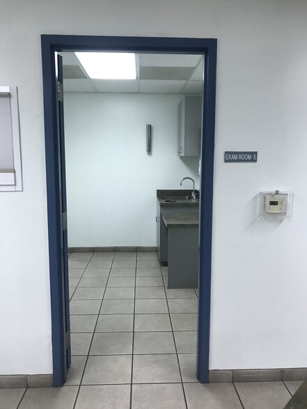 More Photos Of 1310 W St Marys Rd, Tucson Medical For Lease