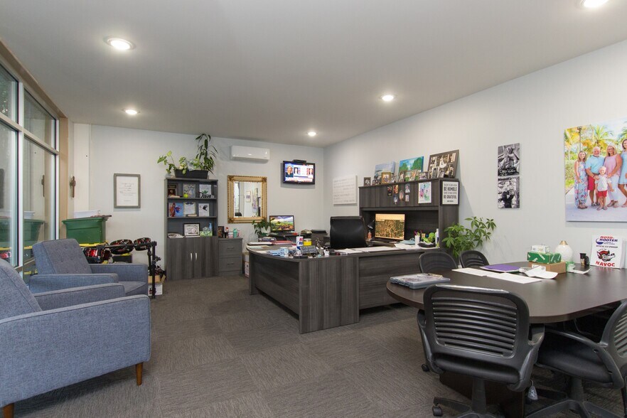 More Photos Of 1435 Paramount Dr, Huntsville Freestanding For Sale