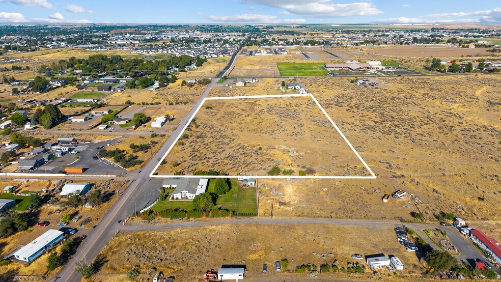More Photos Of 1940 NE 10th St, Hermiston Land For Sale