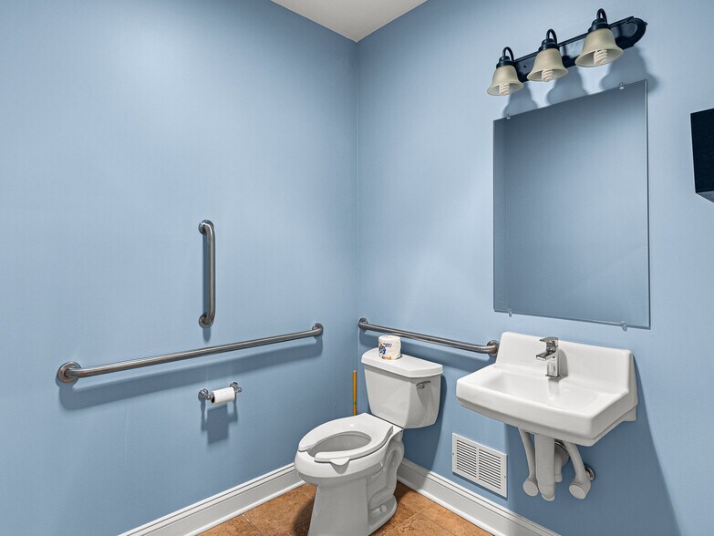 More Photos Of 14 Mimidis Ln, Swannanoa Office For Sale