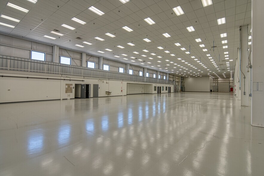 More Photos Of 2810 Karsten Ct SE, Albuquerque Manufacturing For Lease