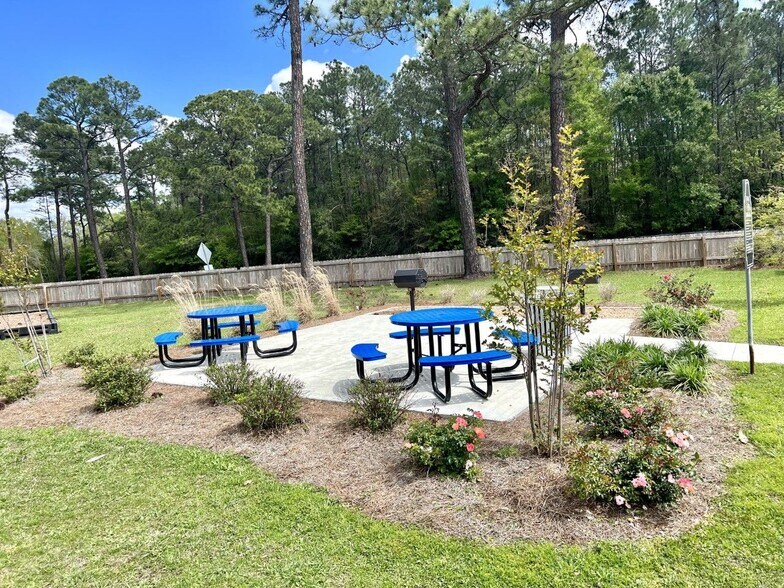 More Photos Of 3605 Gautier Vancleave Rd, Gautier Apartments For Sale