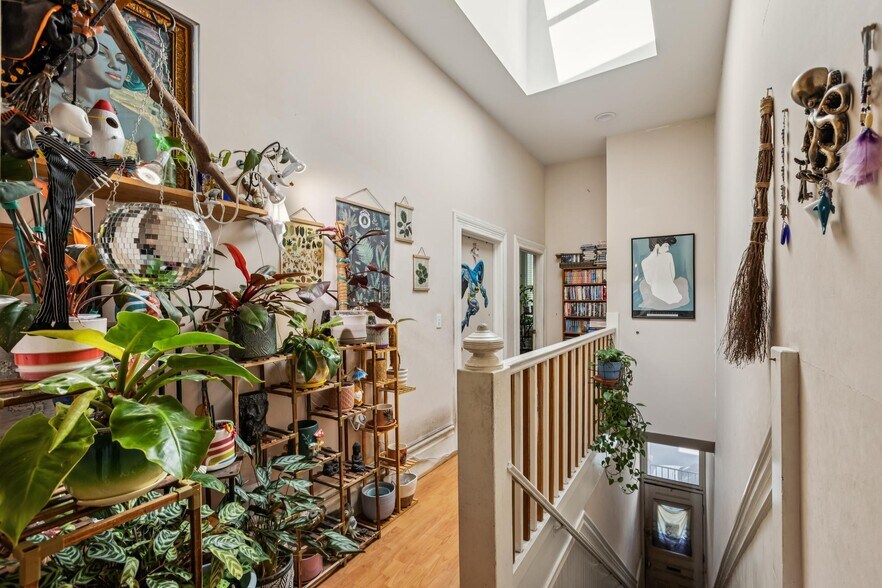 More Photos Of 423-433 S Van Ness Ave, San Francisco Apartments For Sale