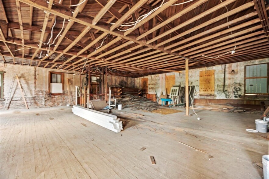 More Photos Of 163 W Main St, Timmonsville General Retail For Sale