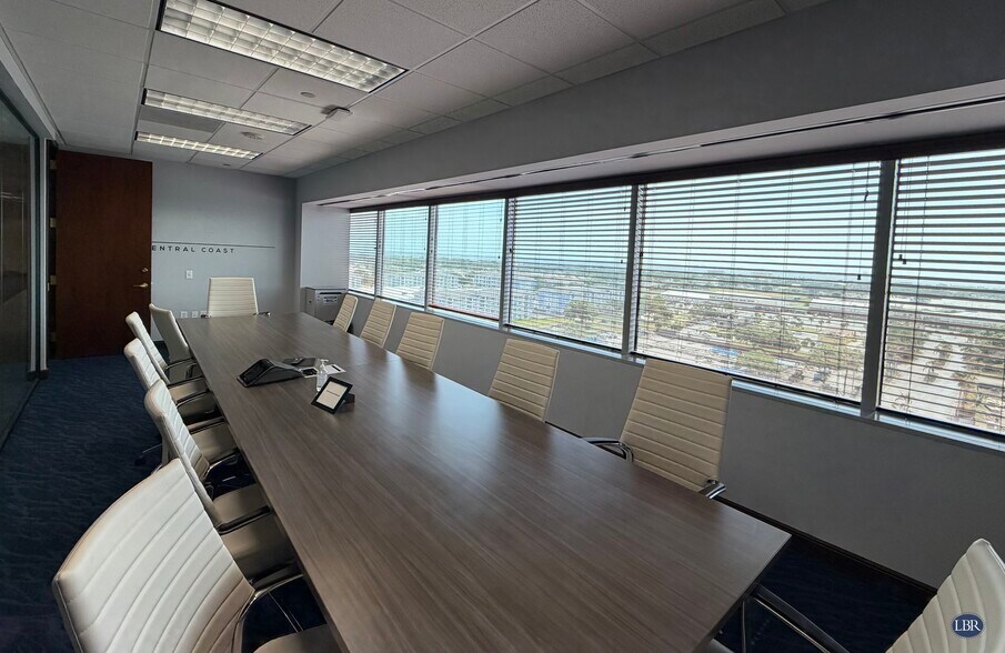 More Photos Of 100 Rialto Pl, Melbourne Office For Lease