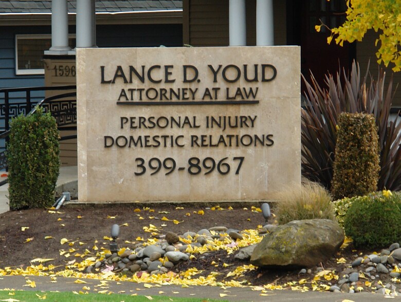 More Photos Of 1596 Liberty St SE, Salem Office For Lease