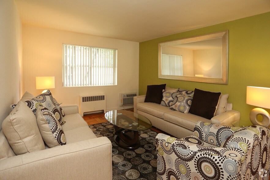 More Photos Of 3301 Chillum Rd, Mount Rainier Apartments For Sale