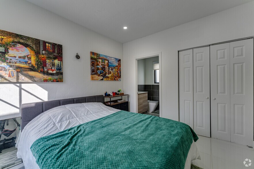More Photos Of 733-737 Michigan Ave, Miami Beach Apartments For Sale