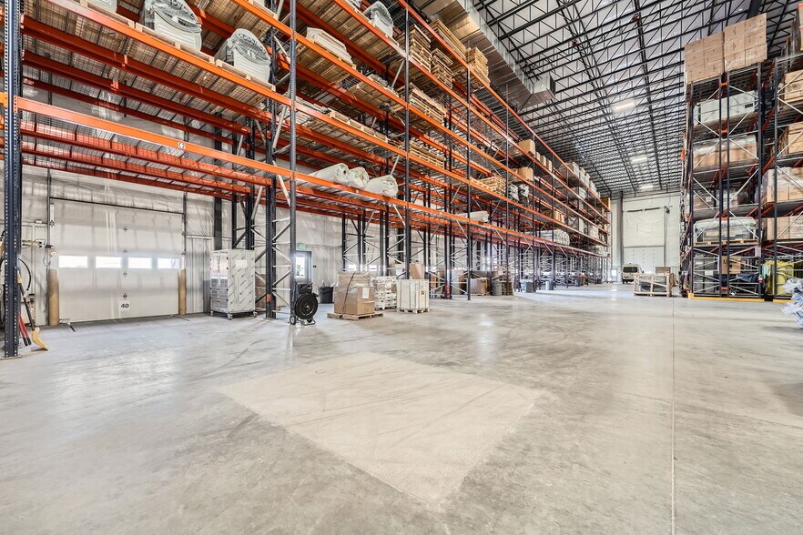More Photos Of 7019 S Jordan Rd, Centennial Warehouse For Lease