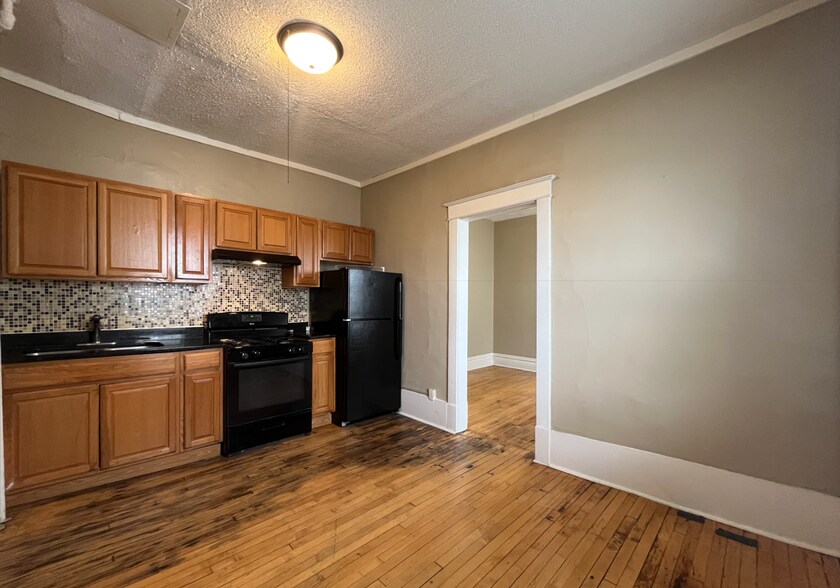 More Photos Of 744 Simon Ave, Saint Paul Apartments For Sale