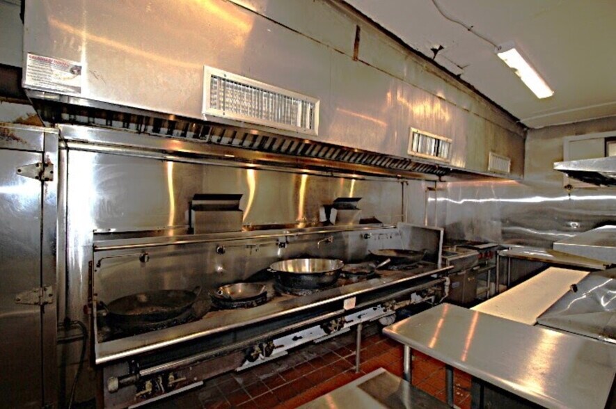More Photos Of 10155 Main St N, Nahunta General Retail For Sale