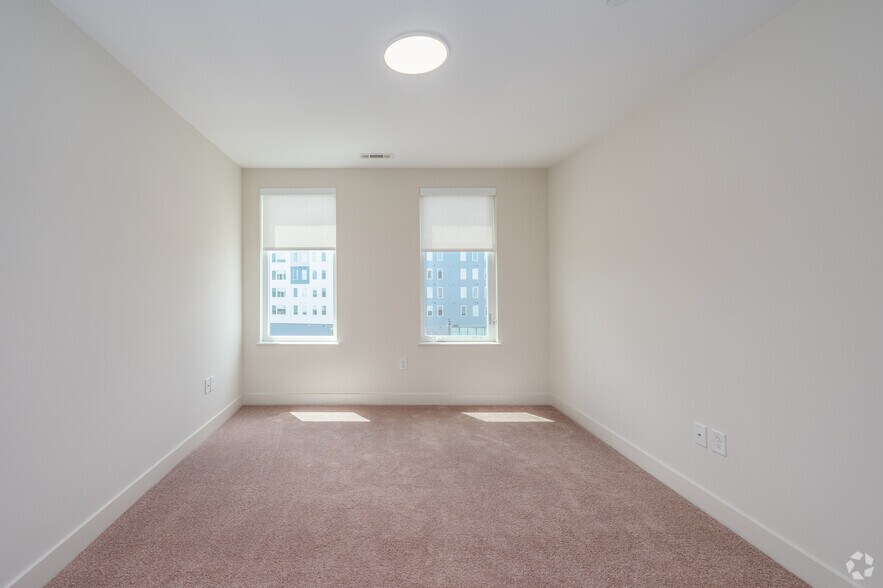 More Photos Of 39 Trotter Rd, Weymouth Apartments For Lease