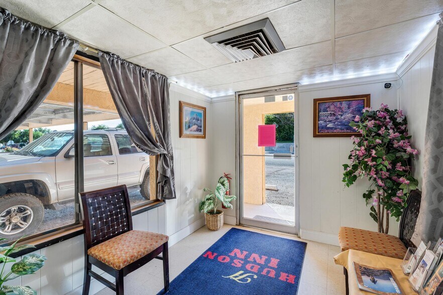 More Photos Of 485 S 100 W, Milford Hotel For Sale