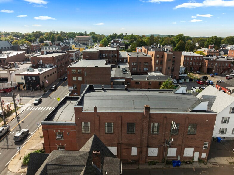 More Photos Of 54 Washington St, Middletown Office For Sale