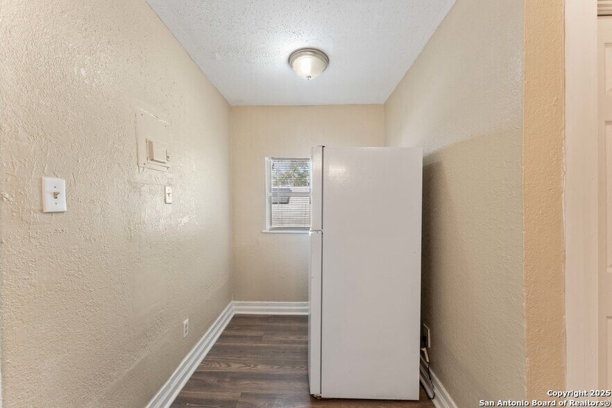 More Photos Of 403 Terrell Ave, San Antonio Apartments For Sale