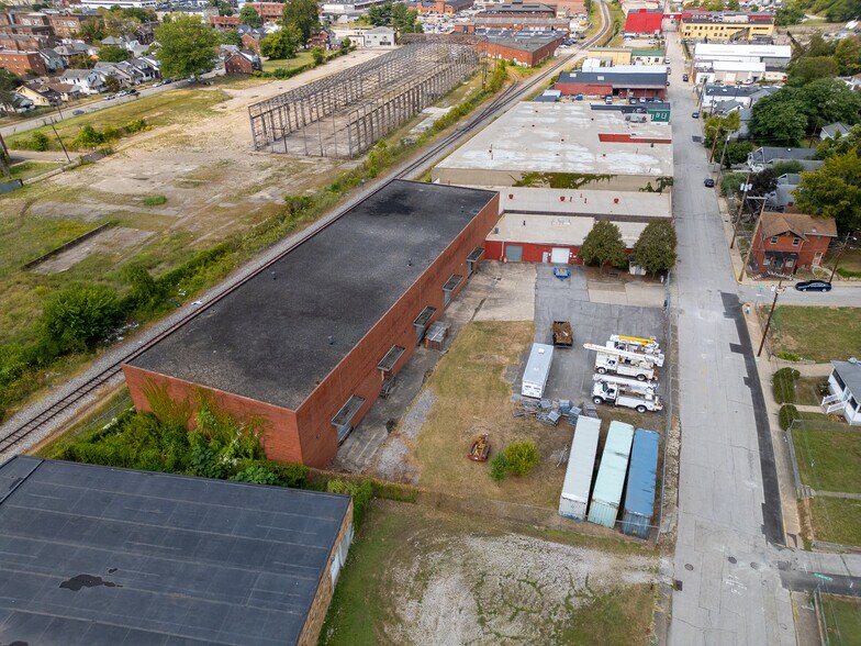 More Photos Of 1537-1545 Hansford St, Charleston Light Distribution For Lease
