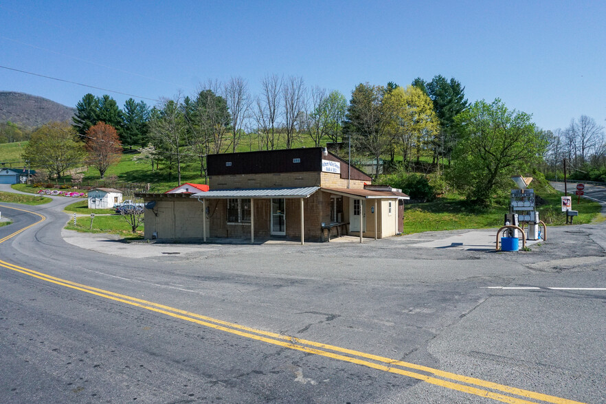 Primary Photo Of 109 Wilburn Valley Rd, Pearisburg Service Station For Sale